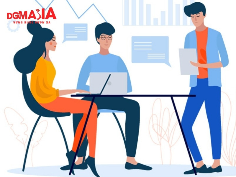 Thuê ngoài marketing hay tự build team - Đội ngũ nội bộ sẽ là người nắm giữ chiến lược và quản lý dự án